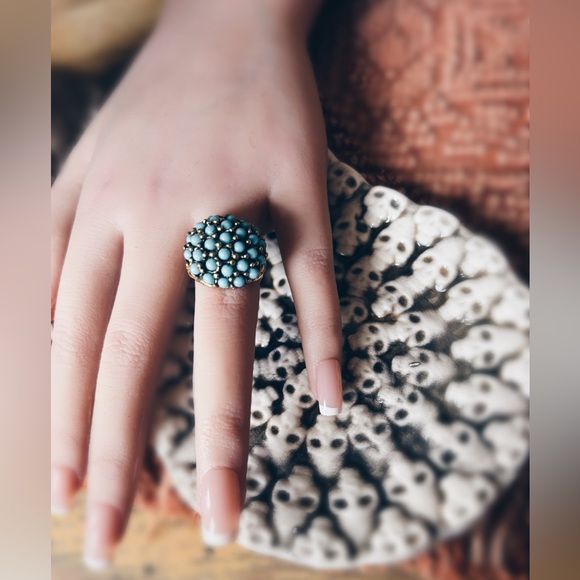 Vintage Turquoise Dome Ring - Picture 7 of 11